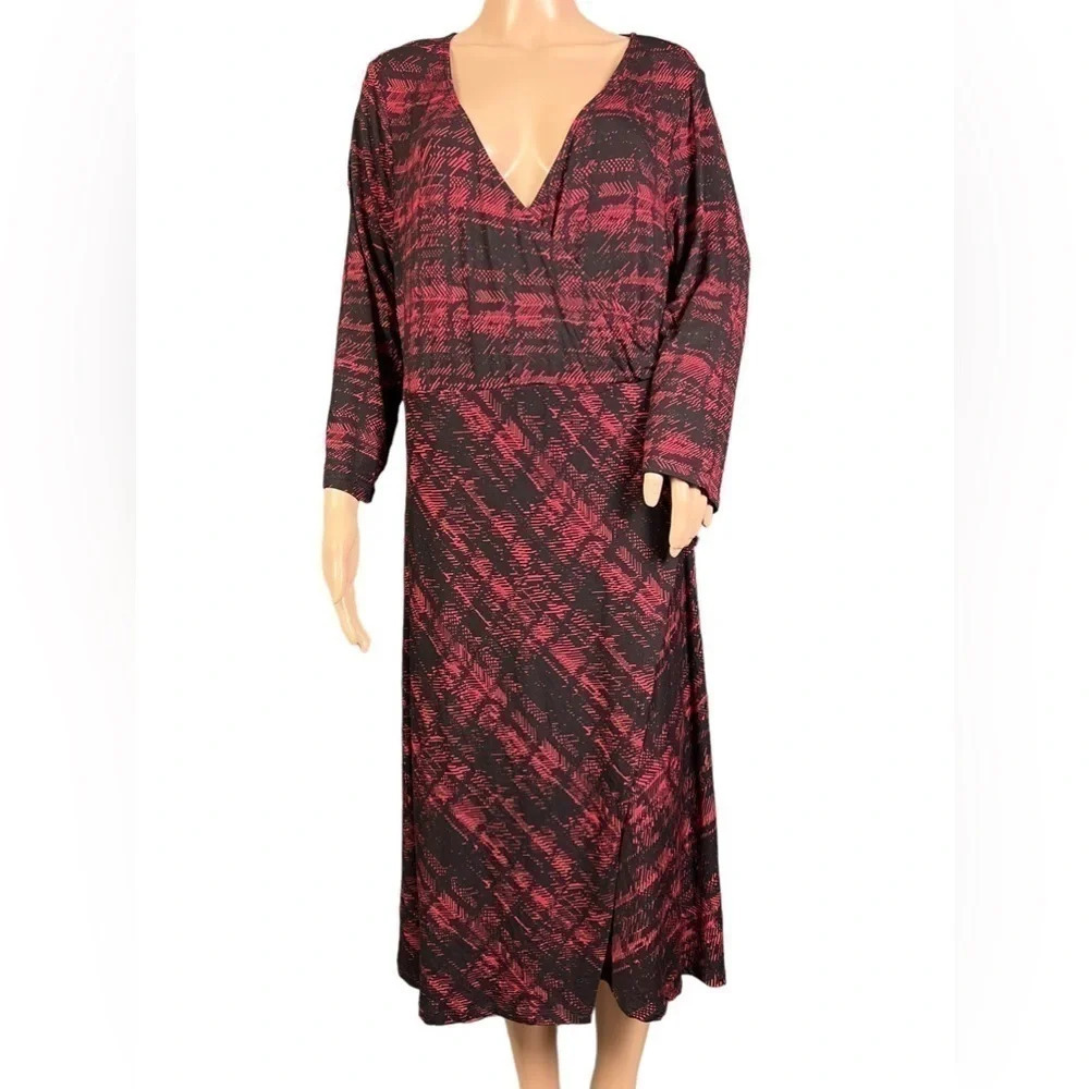 TORRID Womens 1X Red Black Abstract Plaid Long Sleeve Surplice Neck Wrap Dress - Picture 3 of 15